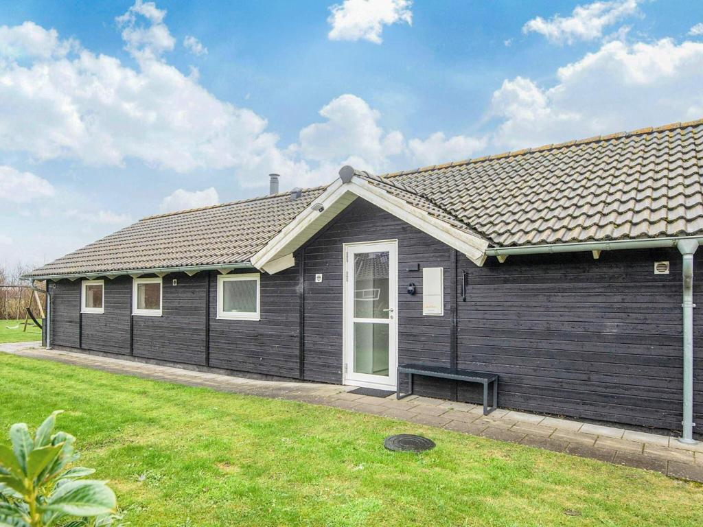 El edificio en el que está la casa vacacional