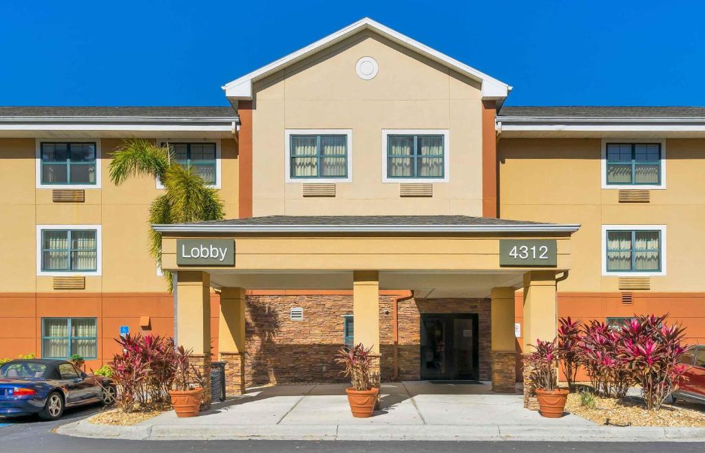 Το κτήριο όπου στεγάζεται  το ξενοδοχείο