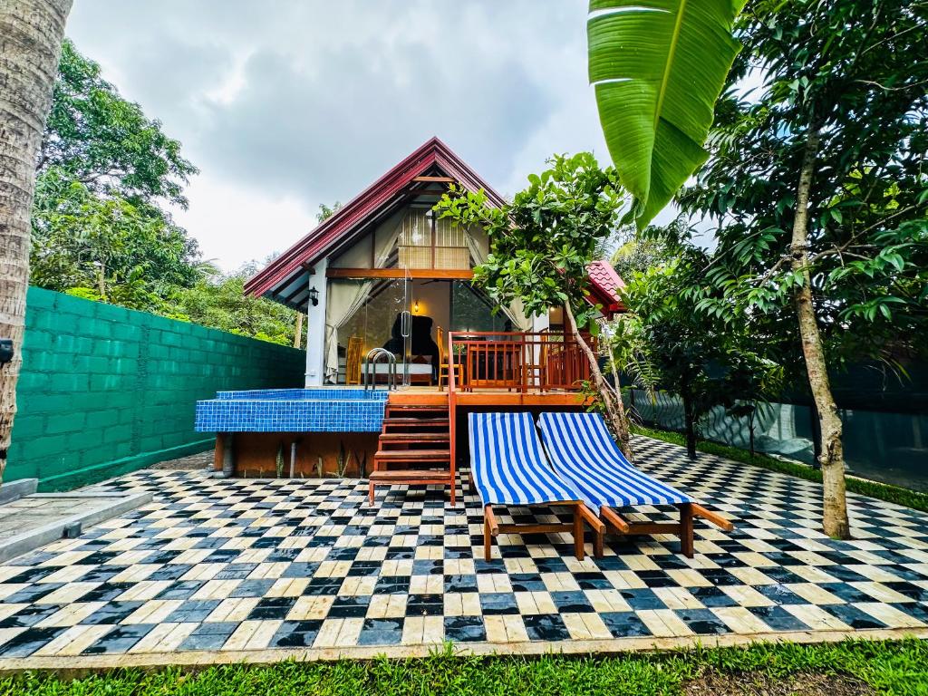 En have udenfor Sigiriya Kashyapa Cottage