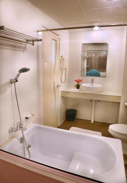 The Pacific Cool Chic - Resim 37