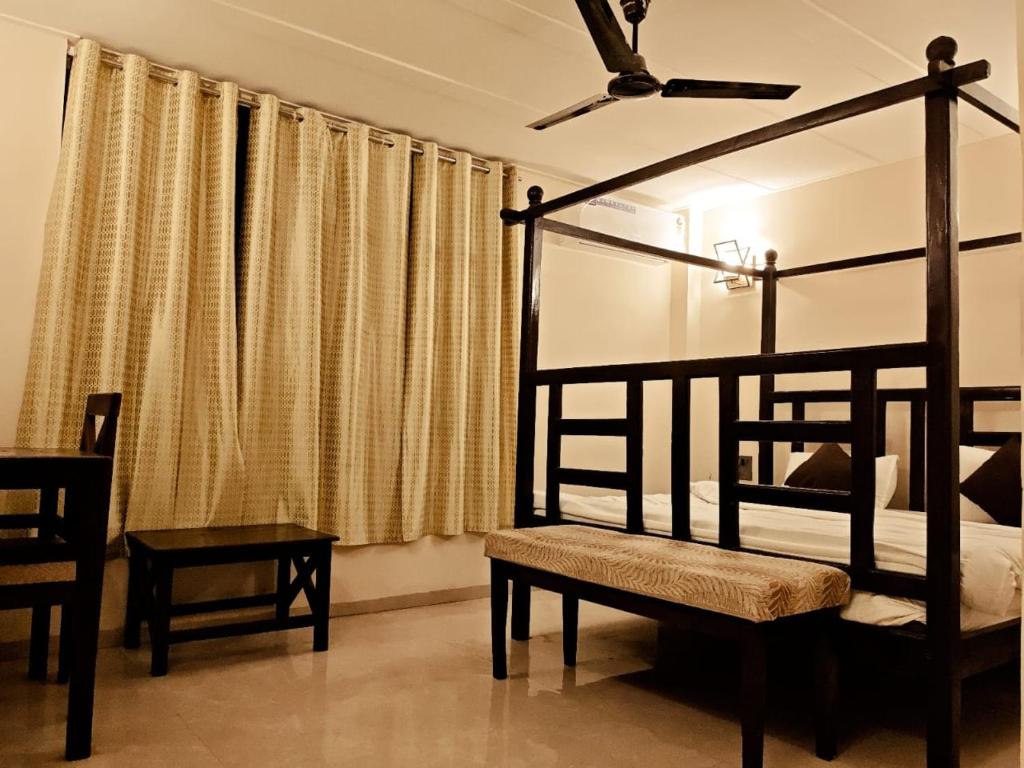 En eller flere senge i et værelse på Lake View Inn Resort