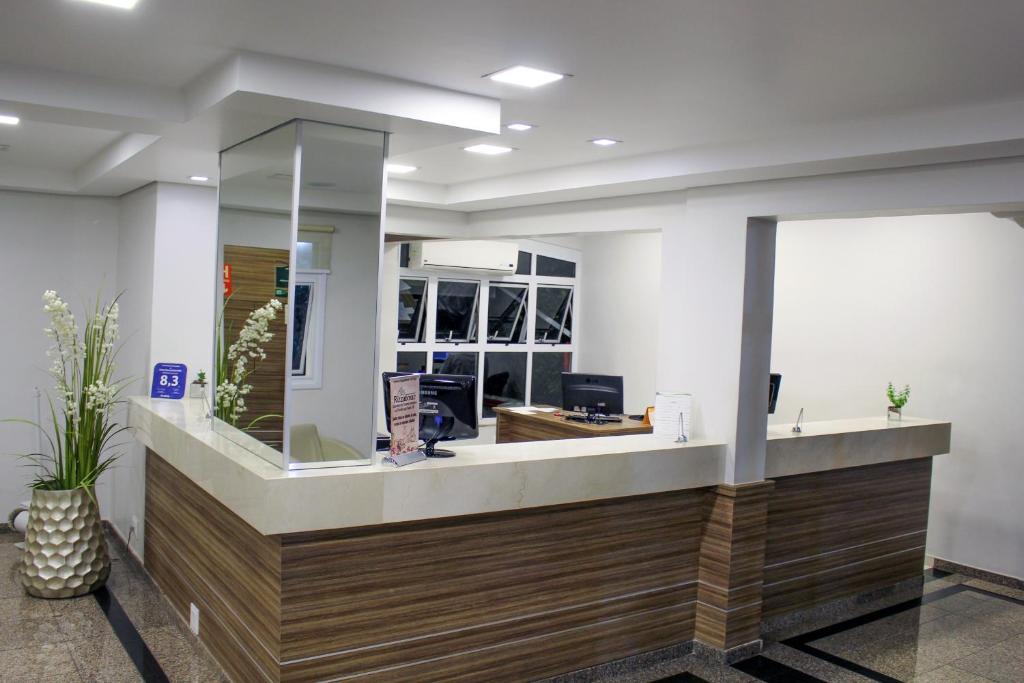  Summit Hotel Serra