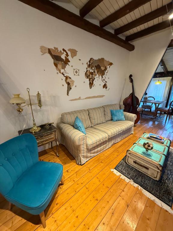 Χώρος καθιστικού στο Gemütliches Scheunenfachwerkhaus nahe Frankfurt mit Glasfaser und Klima