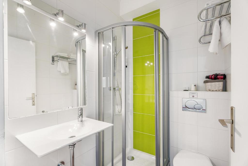 Hôtel Quic en Groigne - 3