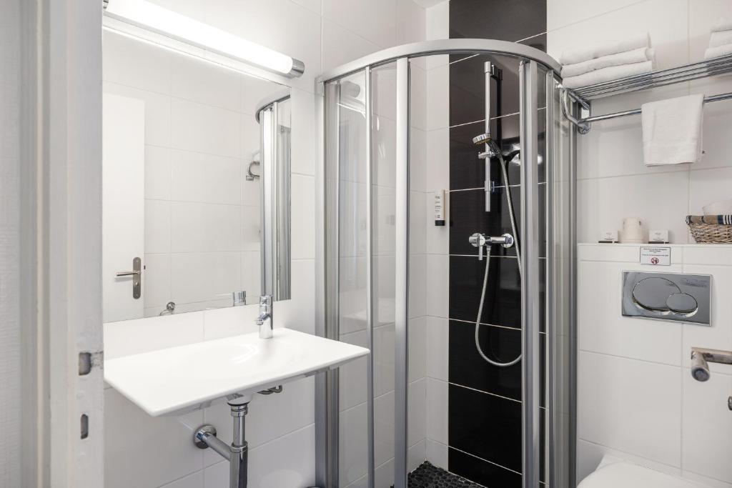 Hôtel Quic en Groigne - 13