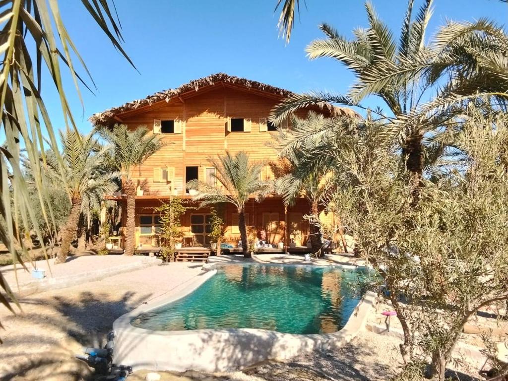 Sundlaugin á Paloma Wodden House !!! eða í nágrenninu