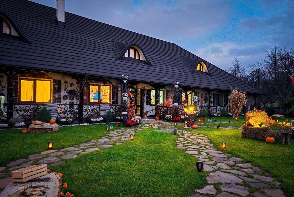 En have udenfor Pensiunea AGI TRADIȚIONAL 5- MARGARETE