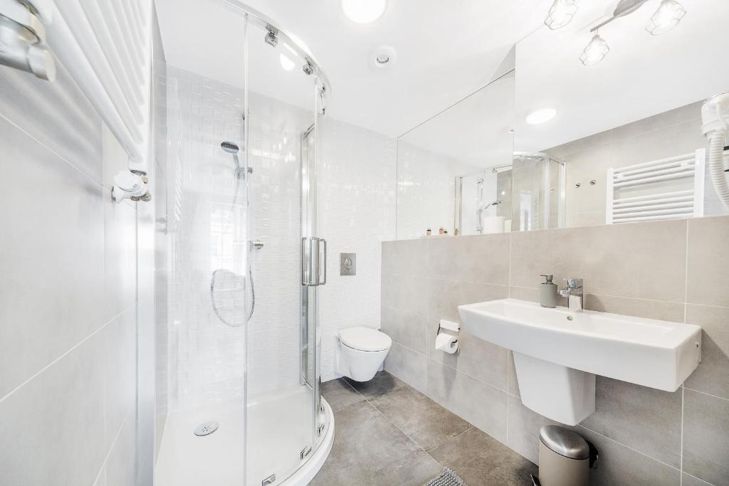 Six Suites, Old Town - Resim 17