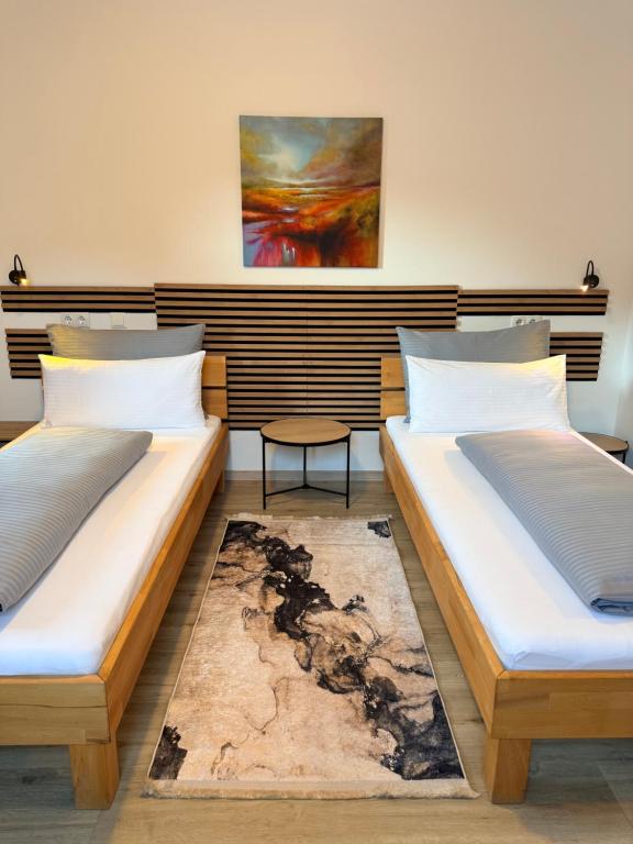 Postel nebo postele na pokoji v ubytování Goldener Adler