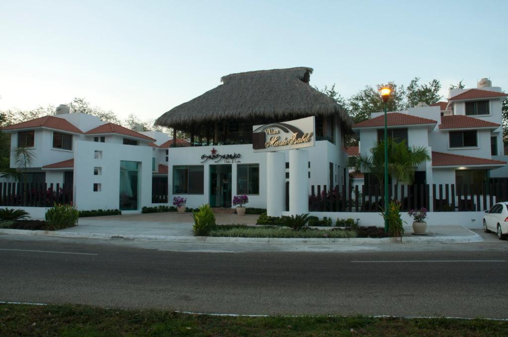 Budova, kde se aparthotel nachází
