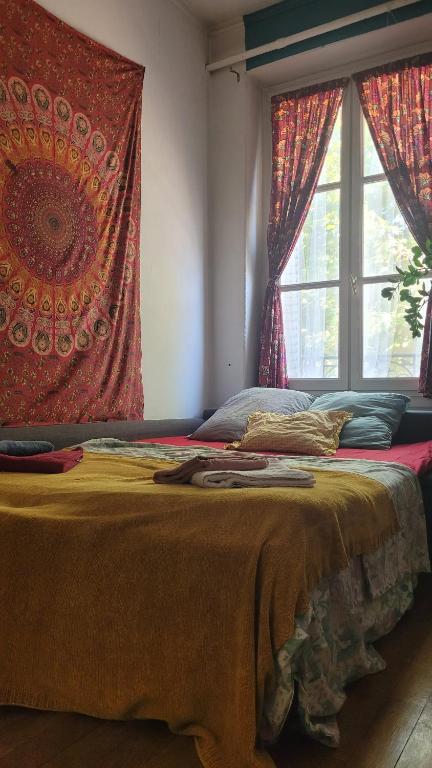 Foto dalla galleria di Appartement lumineux et calme - Lyon 7, métro Debourg a Lione