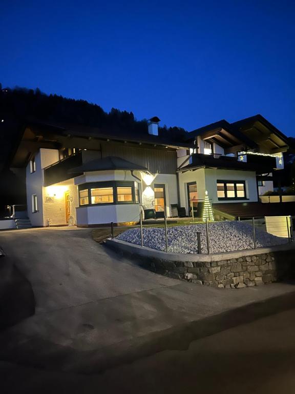 Budova, kde se prázdninový dům nachází