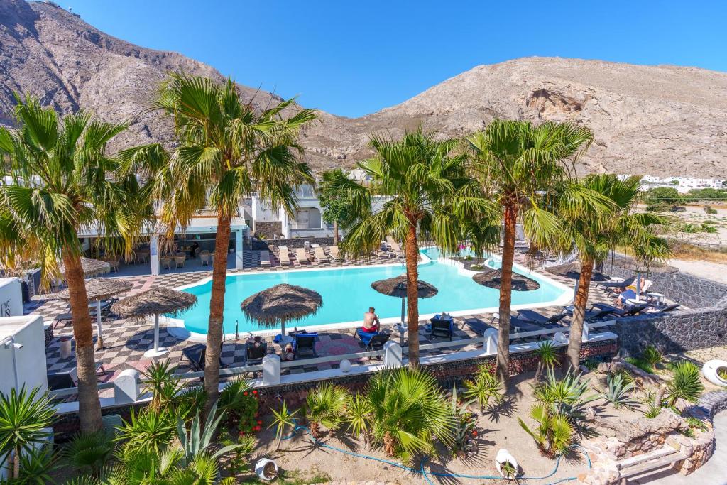 Sandy's Paradise في بيريسا: اطلالة جوية على المنتجع مع النخيل