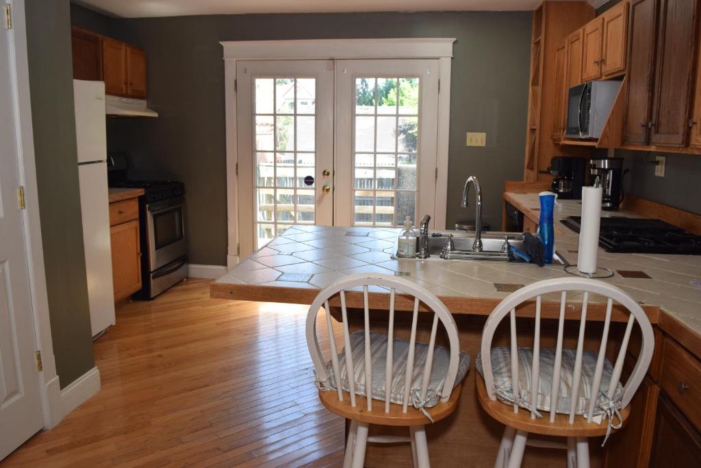 Nhà bếp/bếp nhỏ tại Point Breeze Guest House