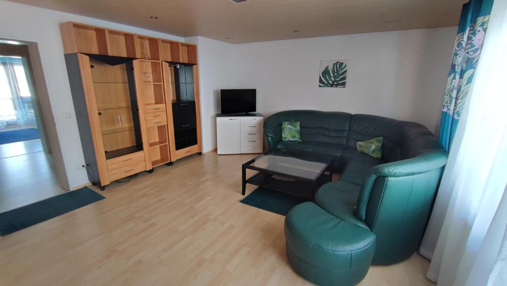 Landgasthaus Backhof-Helmle - Three-Bedroom Apartment With Balcony