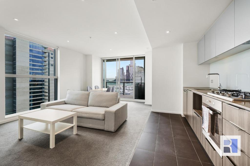 Gallery image of REST COLLECTION Apartments on Collins Docklands in Melbourne