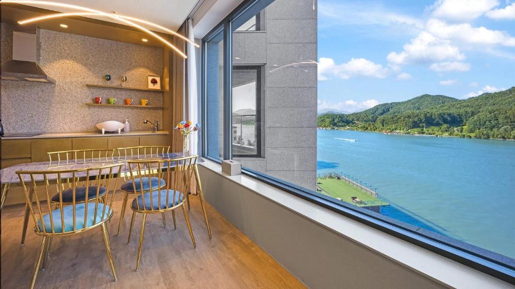 Peisaj natural din apropierea acestei case de vacanță