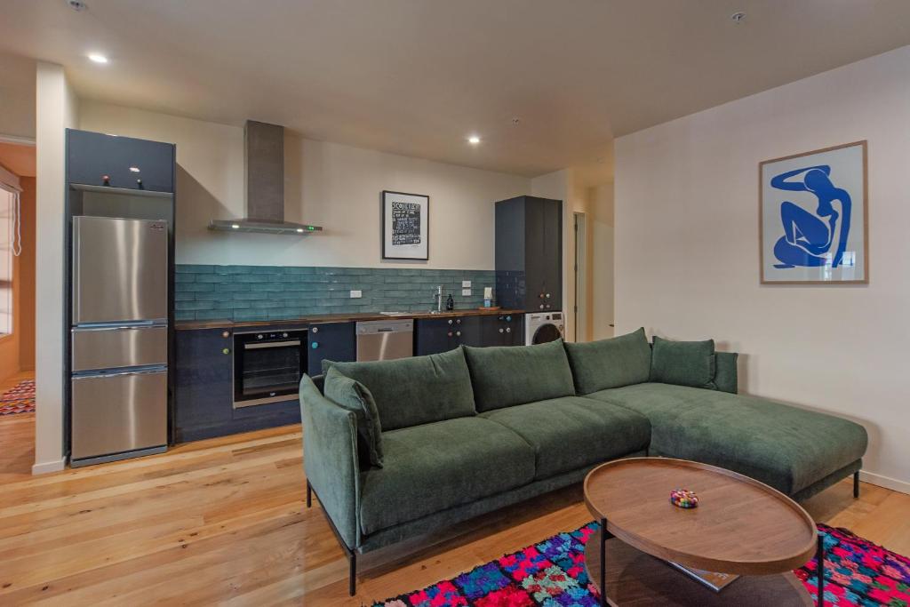 Кухня или мини-кухня в Bridge St Apartment 2
