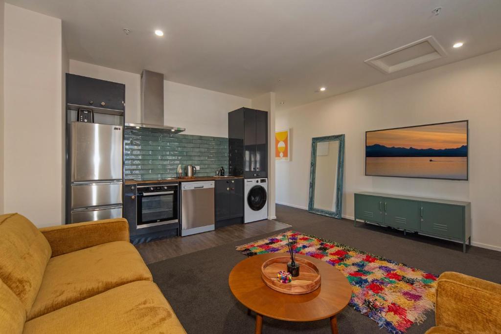 Кухня или мини-кухня в Bridge St Apartment 1 - Nelson City Centre Convenience!
