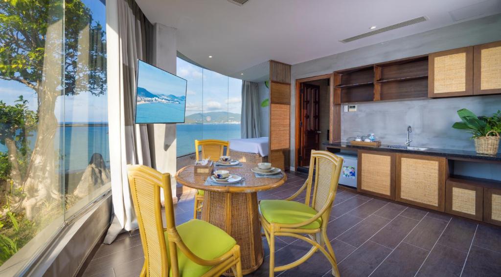 Suite Nhìn Ra Biển