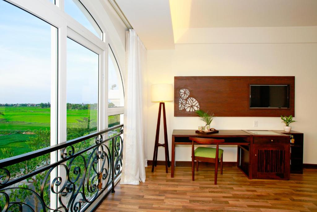 Balkón nebo terasa v ubytování Lasenta Boutique Hotel Hoian