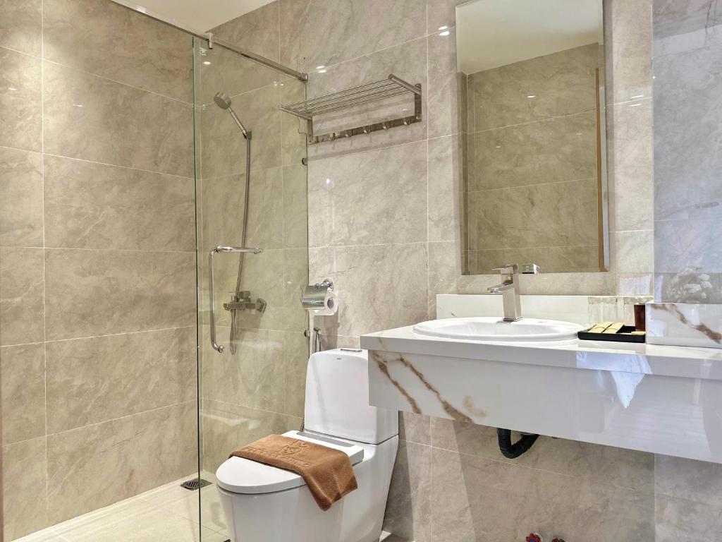 Phòng Deluxe Giường Đôi Có Ban Công
