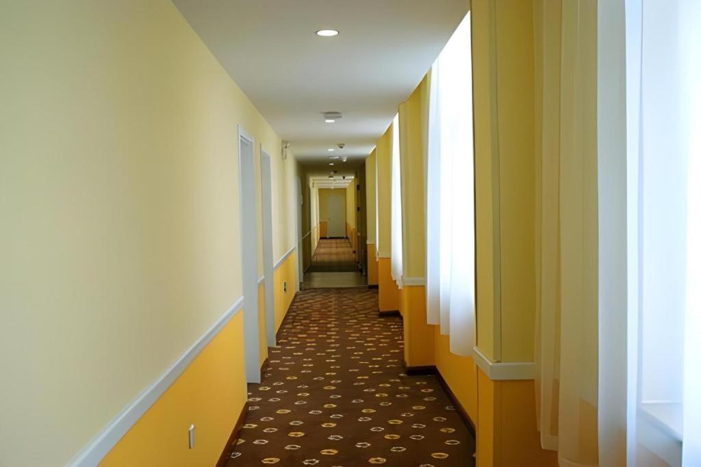 Fotografie z fotogalerie ubytování Home Inn-Qingdao Chongqing Zhong Road Licang Walking Street v destinaci Laoshan