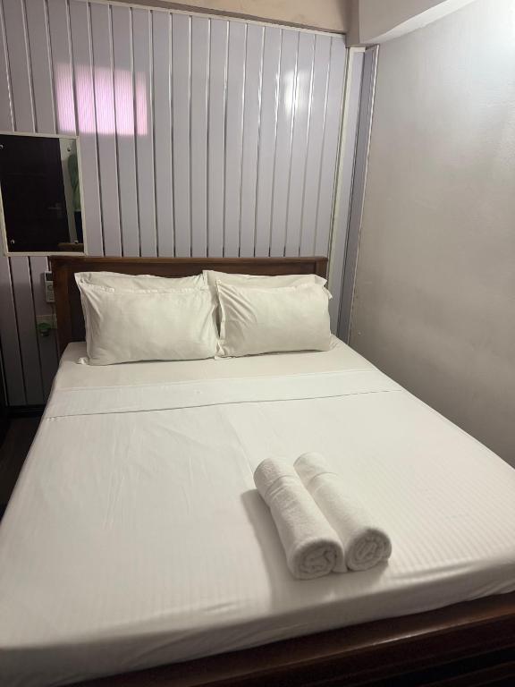 SEBASTIAN TRANSIT KATUNAYAKE - 17