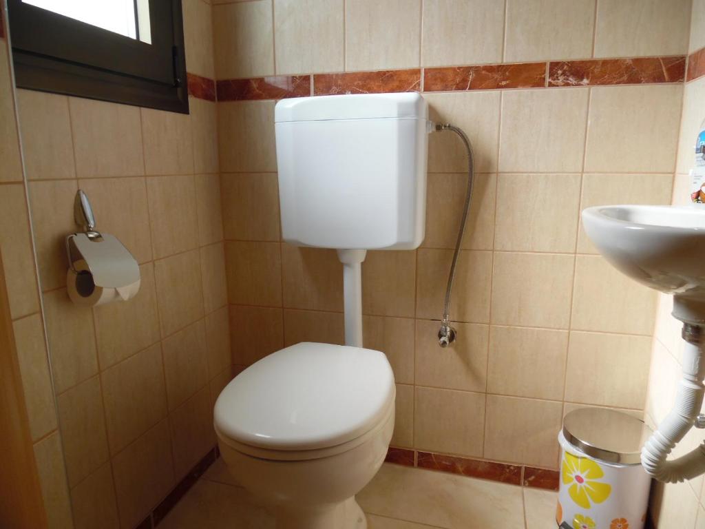 Koupelna v ubytování Artemis Appartments
