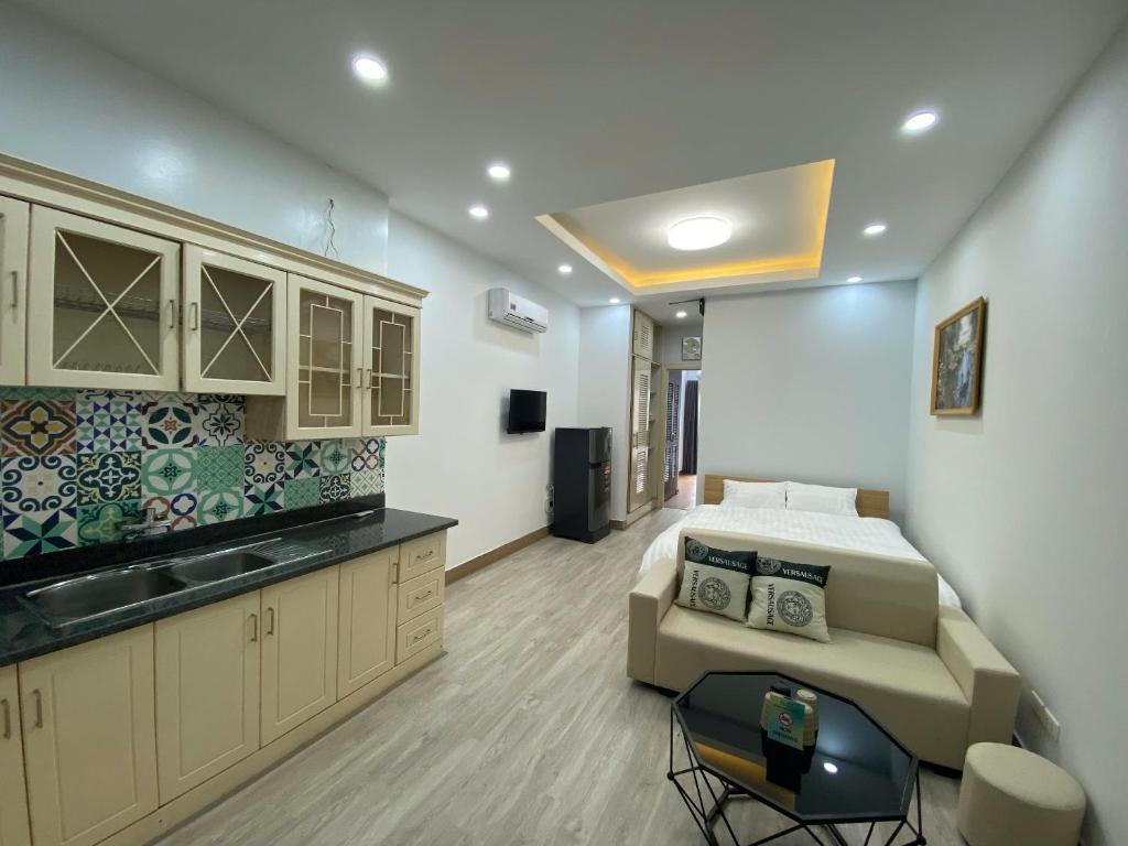 O bucătărie sau chicinetă la Eco Hotel Tran Hung Dao