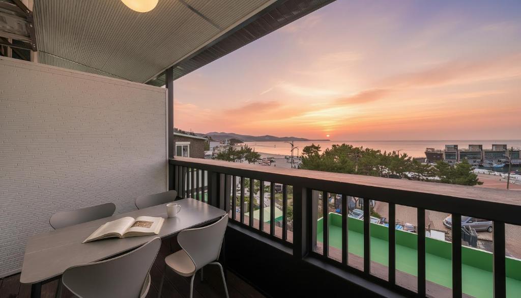 Μπαλκόνι ή βεράντα στο Donghae badae meomuleuda