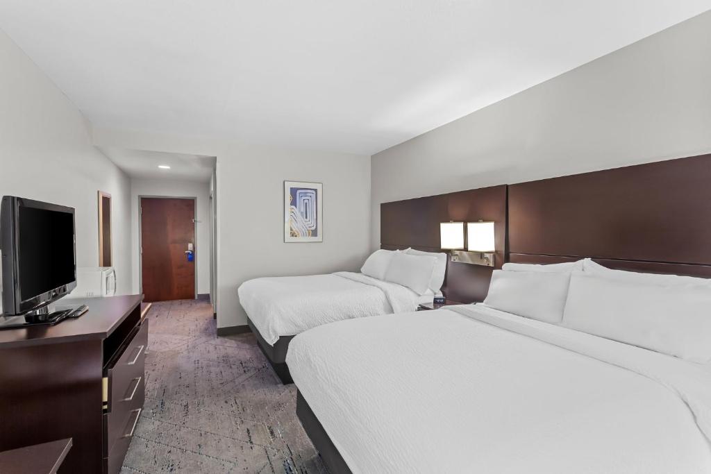 Holiday Inn Express & Suites Cross Lanes by IHG photo