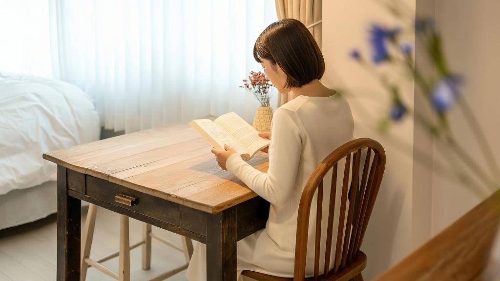 Una cama o camas en una habitación de Gyeongju Hwangnaminn Pension