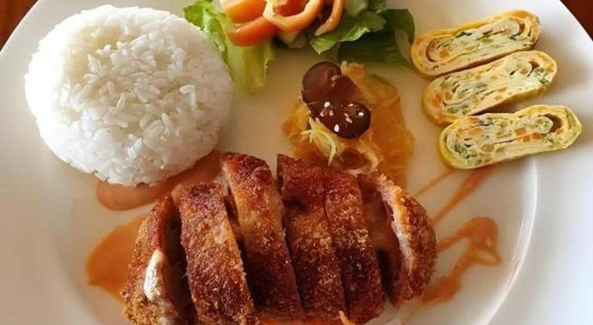 SabangにあるDream Hotelの白皿