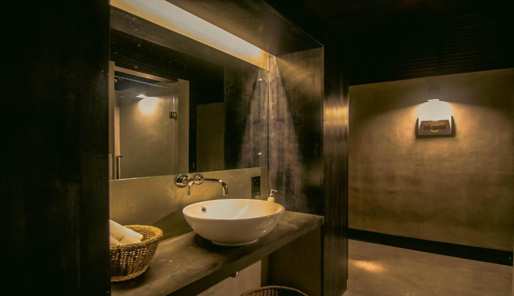 Santani Wellness Kandy - 3