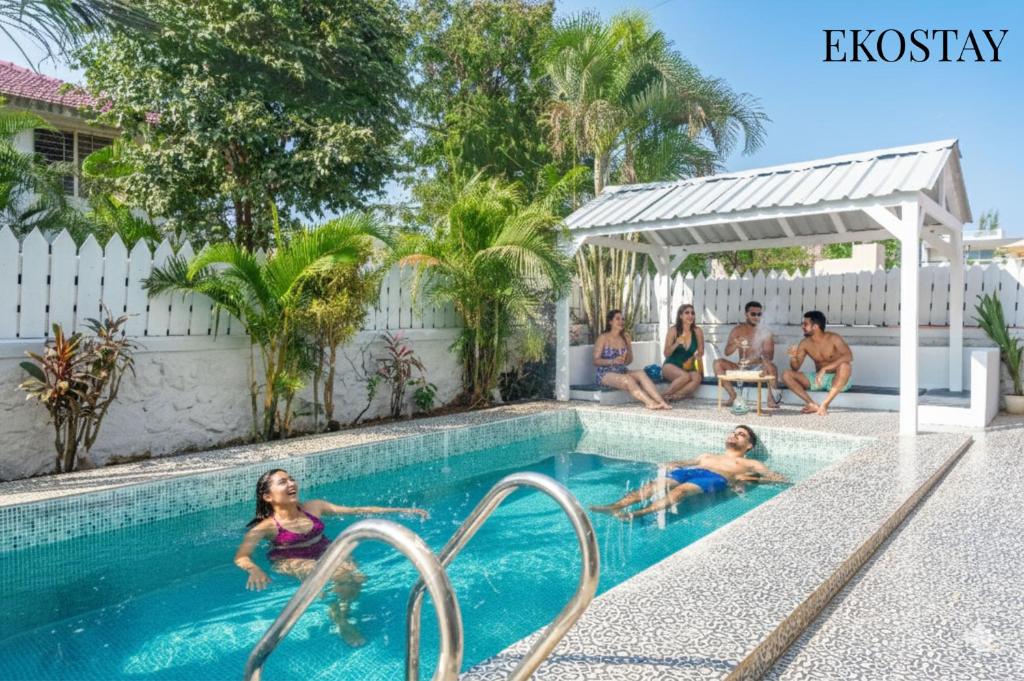 Bazén v ubytování EKO STAY Gold - Gatsby Villa nebo v jeho okolí