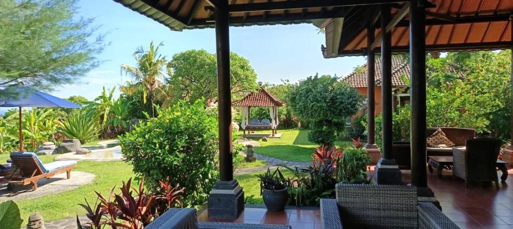En have udenfor Villa Bali Pondok Jepun