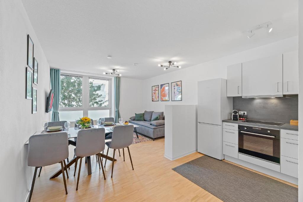 Kuchyň nebo kuchyňský kout v ubytování CityFlair 6 Pers Flughafen Stuttgart Messe U7 Whg2