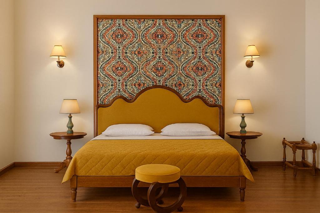 Ένα ή περισσότερα κρεβάτια σε δωμάτιο στο Seclude Hampi 1800