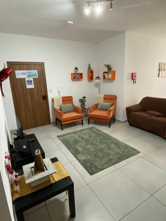 Luqa Apartment - 5 mins from Airport - 19