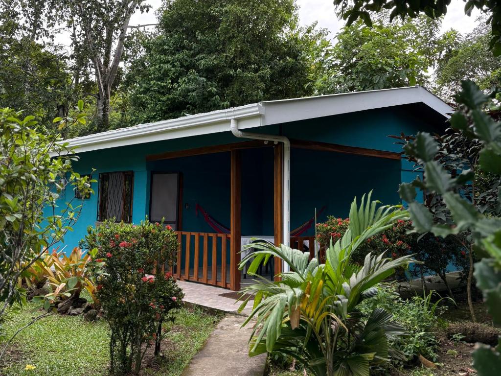 Vườn quanh Cabinas Caribe Luna