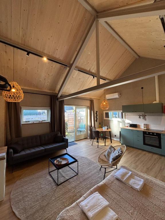 Køkken eller tekøkken på Saltéa Beach House Noordwijk