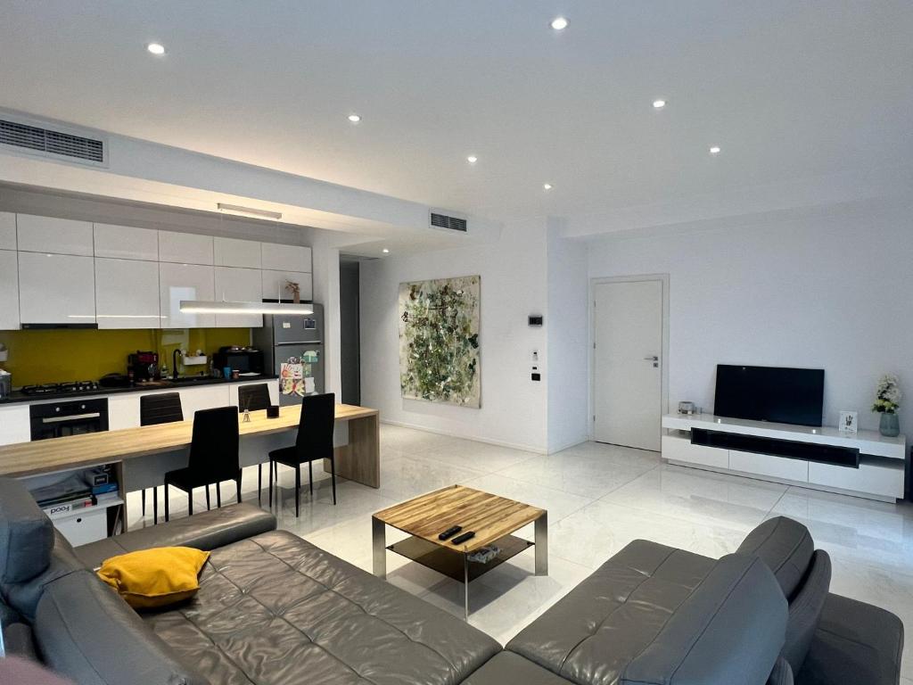 Kuchyň nebo kuchyňský kout v ubytování UpartHotel