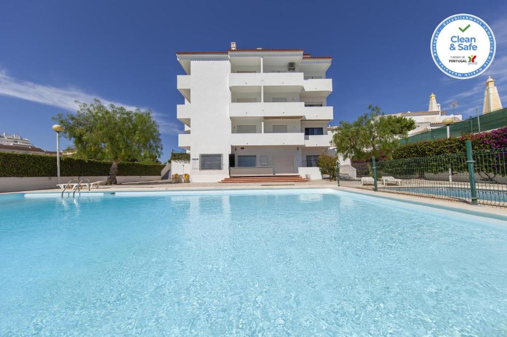 B93 - Miralvor 2 Bed Apartment in Alvor