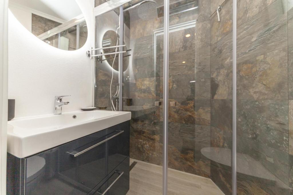 B35 - Andorinha City Heart Apartment in Lagos - 15