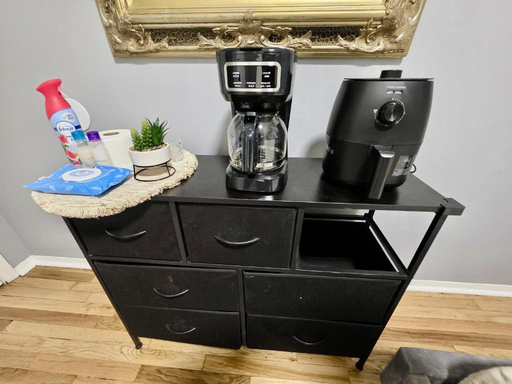 Tiện nghi pha trà/cà phê tại Bright & Comfortable Private Room -Shared Bathroom