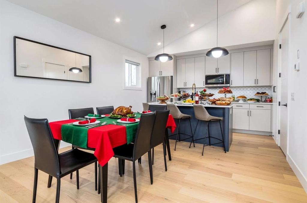 Η κουζίνα ή μικρή κουζίνα στο Perfect for Long Stays Free Parking Pets Allowed