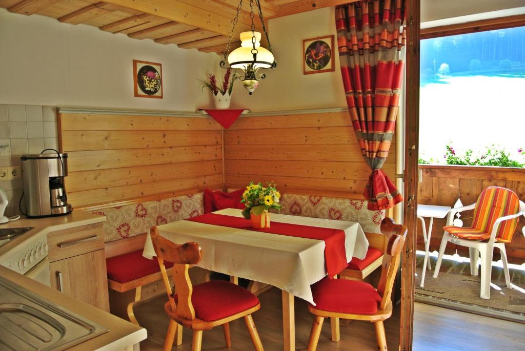 Haus Kraft - One-Bedroom Apartment (2 Adults)