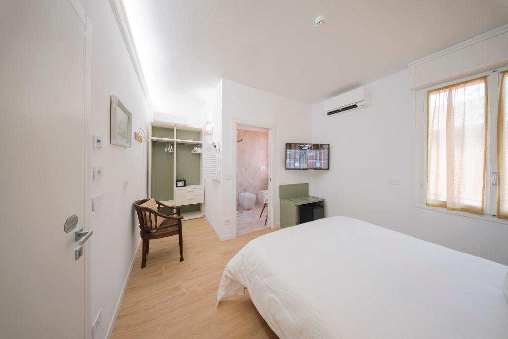 Country Rooms Medicina B&B - Free Breakfast - Air Conditioning - WiFi - Camera King Deluxe