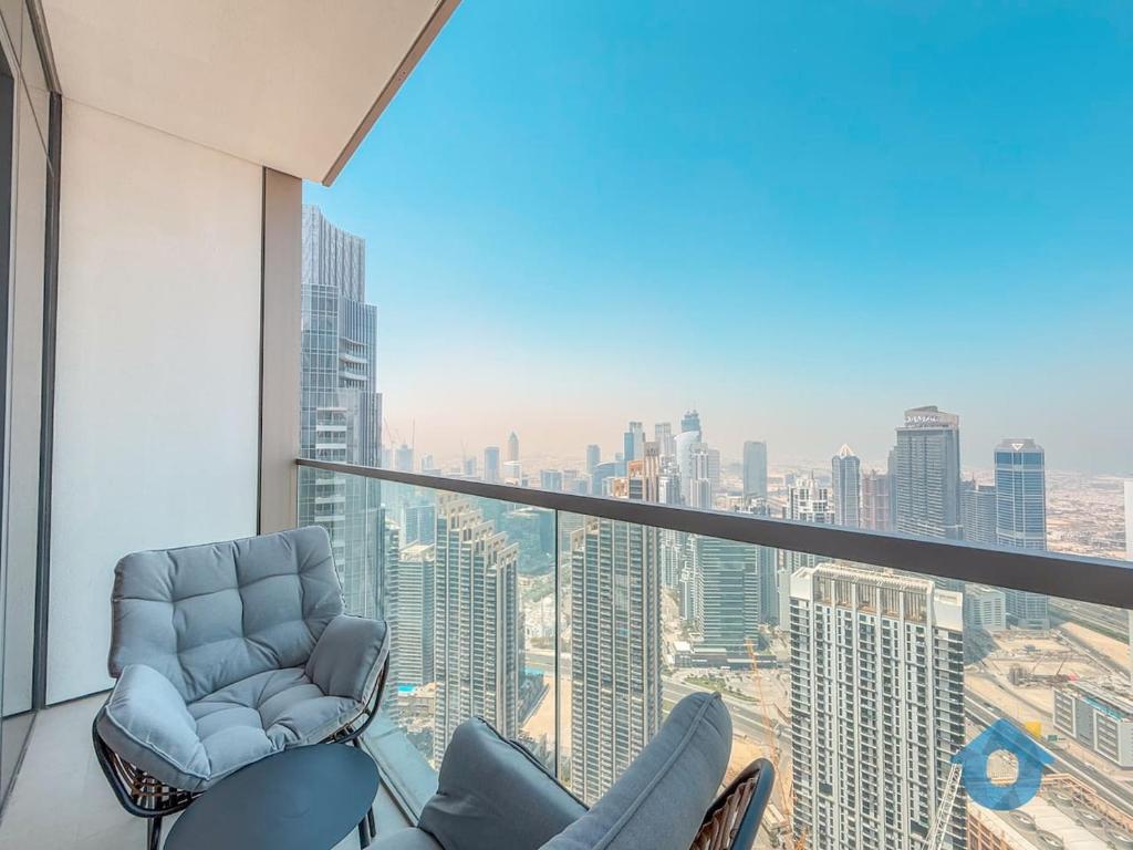 Posezení v ubytování BEST SEA VIEW NEXT TO BURJ KHALIFA AND DUBAI MALL